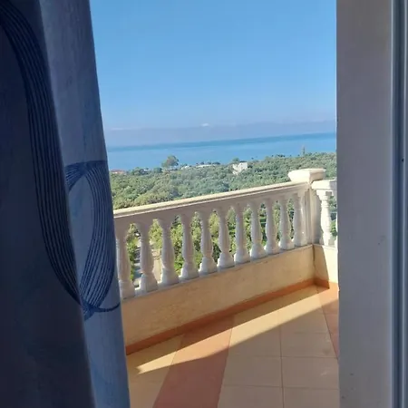Lani Apartament Sea Views * Qeparo