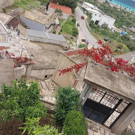 Daire Lani Apartament Sea Views