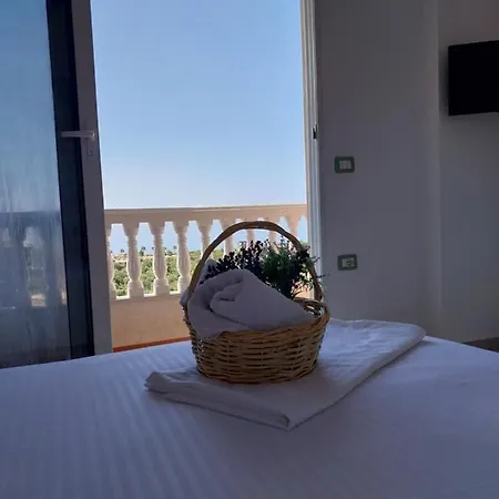 Lani Apartament Sea Views Lägenhet Qeparo